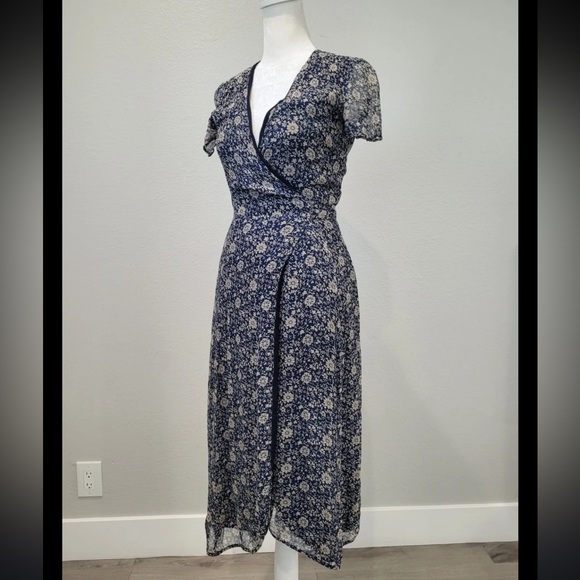 SÉZANE Amber Wrap Midi Dress - Navy Floral Print Sz 34 - Picture 3 of 7